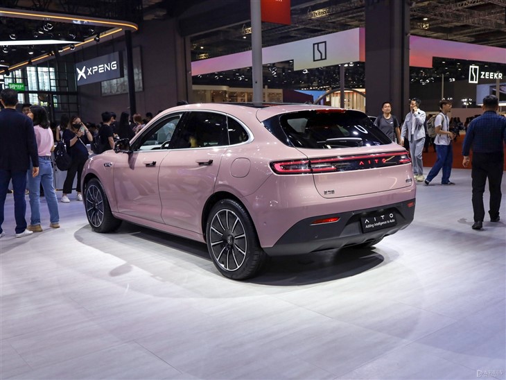Aito M5 Fully Electric Vehicle