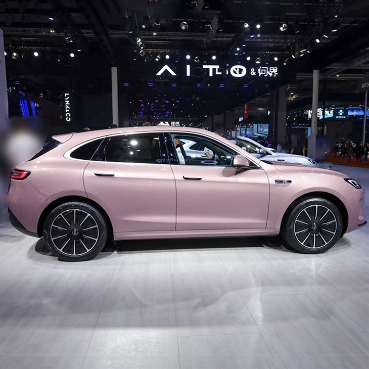 Aito M5 Electric Vehicle Luxury SUV 