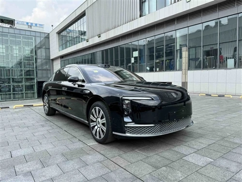 La gamme MAEXTRO Zunjie de JAC et Huawei enregistre des ventes stables dans un marché automobile ...